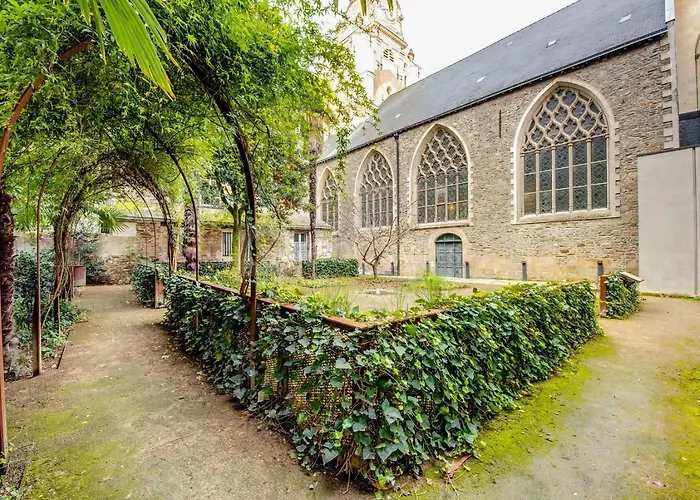 Saint Daniel Hotel *